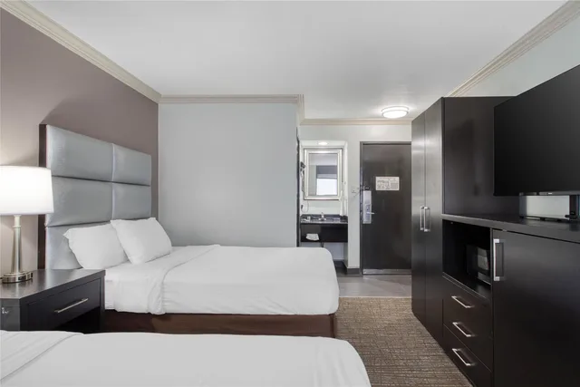 غرفة بسريرين مزدوجين، Best Western Webster Hotel, Nasa 2/6