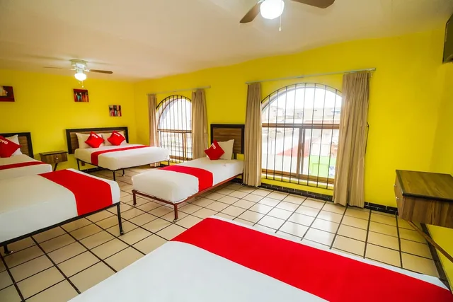 غرفة عائلية بسريرين كوين، Hotel Galerias Plaza 2/4