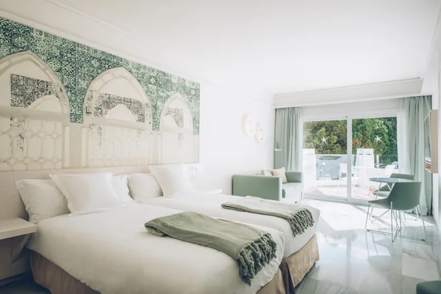 Room, Single, Double Bed, Side Sea View، Iberostar Selection Marbella Coral Beach 1/1