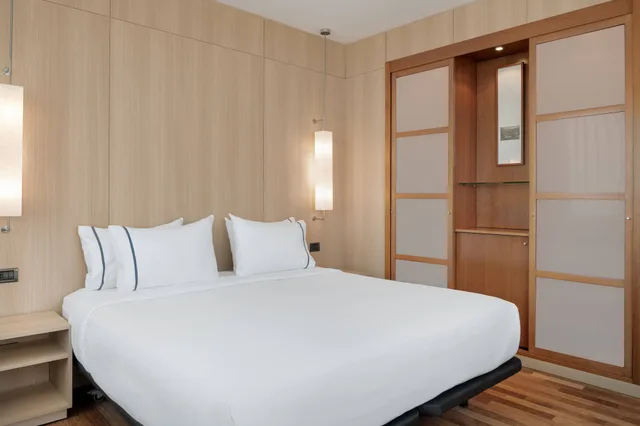 غرفة قياسية بسرير كينج، Ac Hotel Malaga Palacio By Marriott 8/10