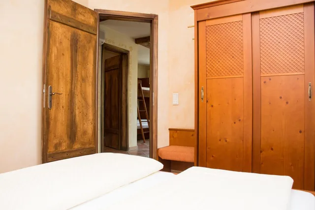 جناح كبير، Hotel Casa Rustica 3/7