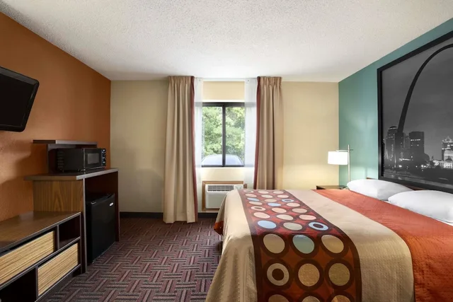 جناح استوديو بسرير كينج، Super 8 by Wyndham Fairview Heights-St. Louis 2/4