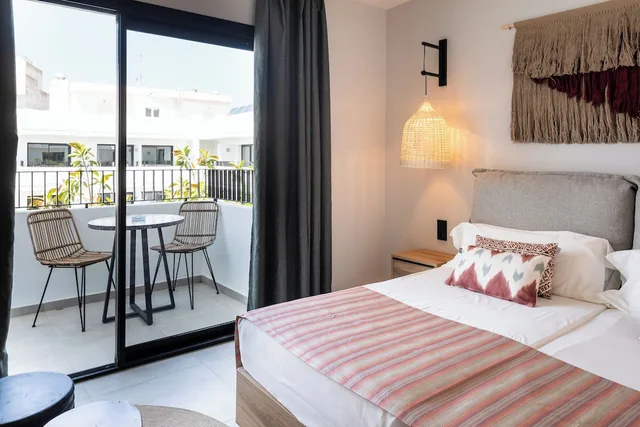 استوديو بثلاثة أسرّة بشرفة، Casita Blanca Apartments - Adult Only 1/4