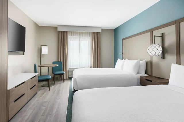 غرفة بسريرين كوين مع أريكة لذوي الإعاقة، Fairfield Inn & Suites by Marriott Marathon Florida Keys 1/3