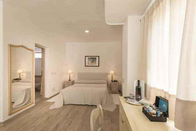 جناح جونيور بمسبح خاص، Grand Relais Dei Nuraghi - Adults Only 2/4