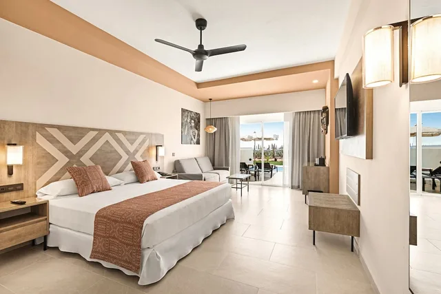 غرفة بسرير مزدوج بشرفة، Hotel Riu Baobab 2/3