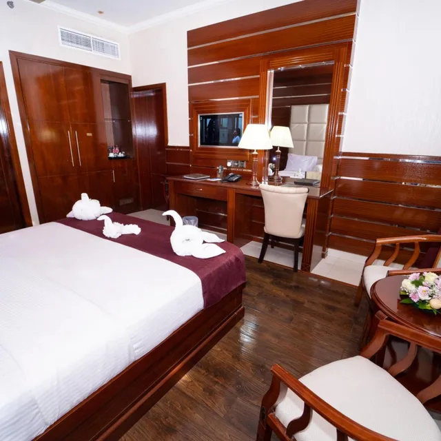 Executive, Suite, Queen Palace Hotel 7/10