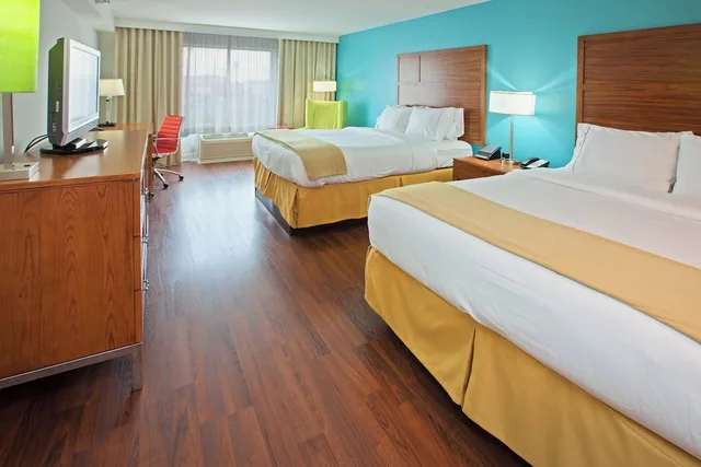 غرفة قياسية بسريرين كوين، Holiday Inn Express Fishers 1/4