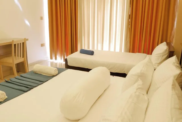 غرفة بريميير ثلاثية بسرير كوين، Nine Arch Holiday Resort 5/10