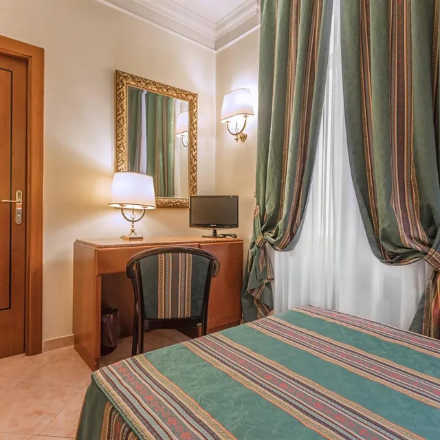 Economy, Double or Twin Bed, Raeli Hotel Luce 9/10