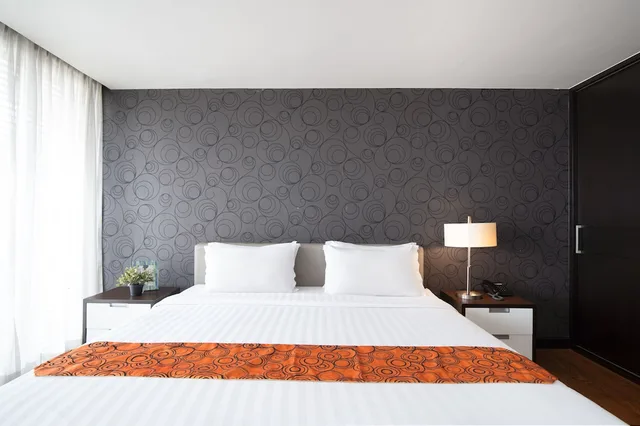 Superior, King Bed, Lily Hotel Bangkok 4/10
