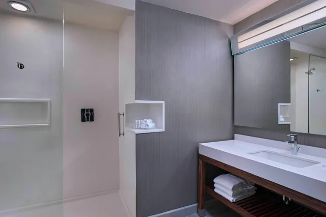 غرفة بسريرين كوين، Courtyard By Marriott Guatemala City 3/3