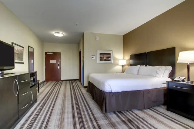 Leisure, King Bed، Holiday Inn Express Hotel Suites Natchez South 1/4