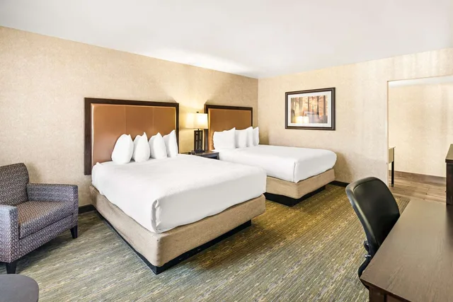 غرفة بسريرين كوين، Best Western Coral Hills 2/4