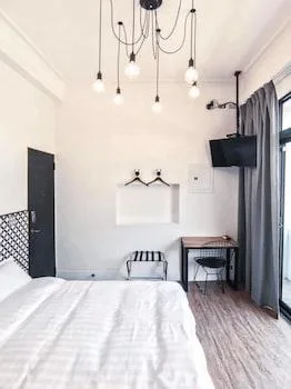 غرفة كلاسيكية بسرير مزدوج، The Gatsby Apartment 3/3