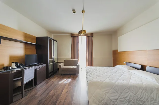 غرفة قياسية ثلاثية بثلاثة أسرّة، Hotel San Nicola 3/10