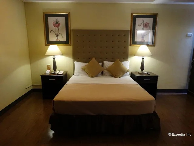Standard, Double Bed, Silver Oaks Suite Hotel 6/10