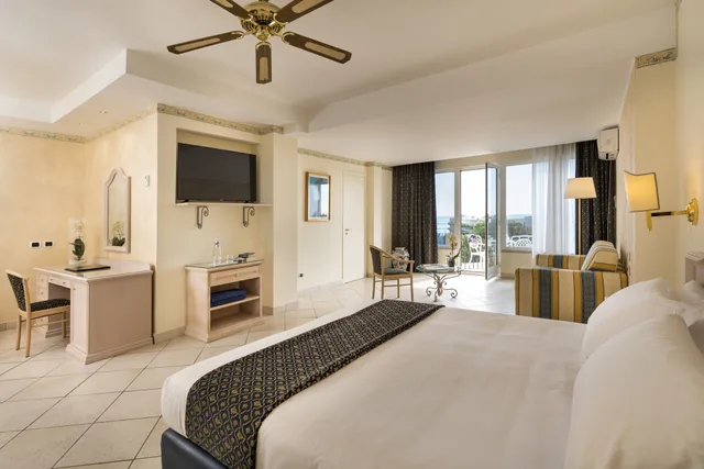 جناح بسرير مزدوج مع أريكة، Sant Alphio Garden Hotel & Spa 3/6