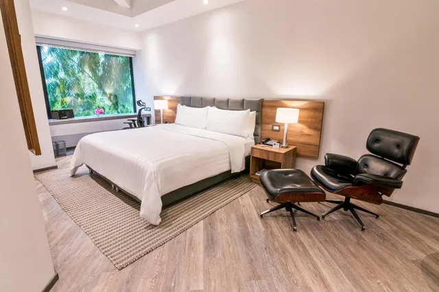Junior, GHL Hotel Porton Medellin 3/4
