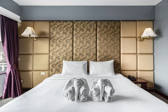 غرفة ديلوكس بسرير كينج وسريرين منفصلين بإطلالة على النهر، Ayothaya Riverside Hotel 9/10