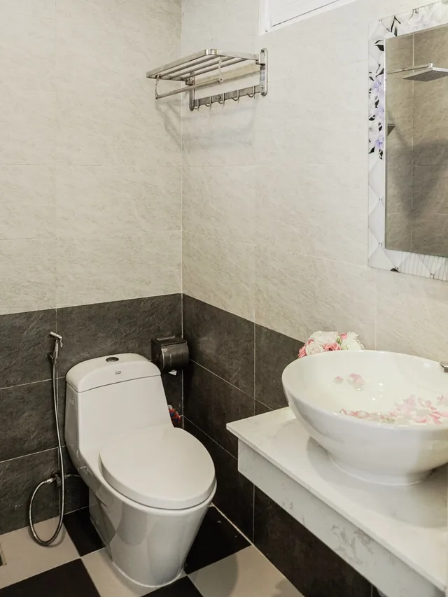غرفة سوبيريور بسريرين منفصلين بإطلالة على المدينة، Quang Vinh Hotel 10/10