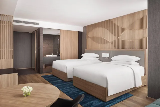 غرفة ديلوكس تنفيذية بسريرين منفصلين مع أريكة، Courtyard Phnom Penh 6/9