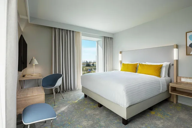 غرفة قياسية بسرير كينج، Courtyard by Marriott Paris Charles de Gaulle Central Airport 4/10
