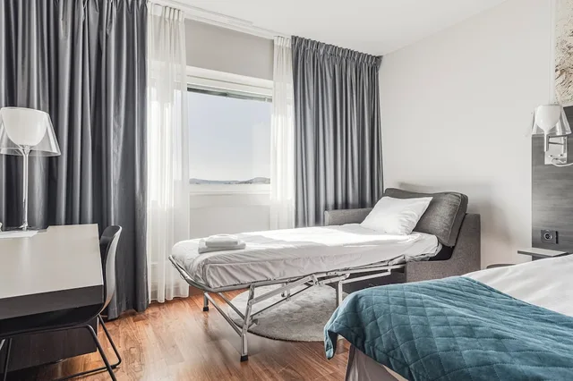 غرفة قياسية بسريرين منفصلين مع أريكة، QUALITY HOTEL SUNDSVALL 7/10