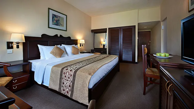 غرفة قياسية بسرير كينج، Berjaya Hotel Colombo 1/2