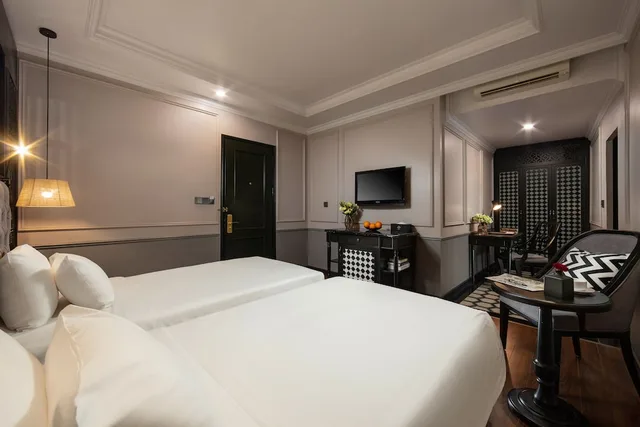 Deluxe, Hanoi Imperial Hotel 3/7