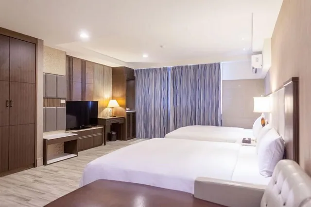 Deluxe, Quadruple, 2 Double Beds, Maple Hotel 1/4