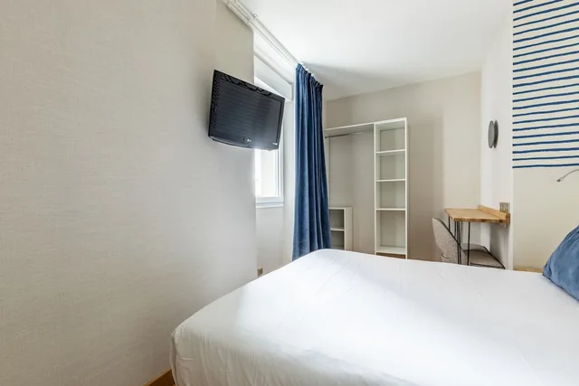 Apartment, 1 Single and 2 Queen Beds, Courtyard View، Kyriad Saint Malo Centre Plage 5/10