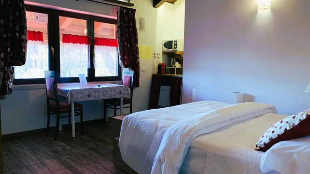 Room, Double Bed, Accessible, Villa ai Tigli 3/10