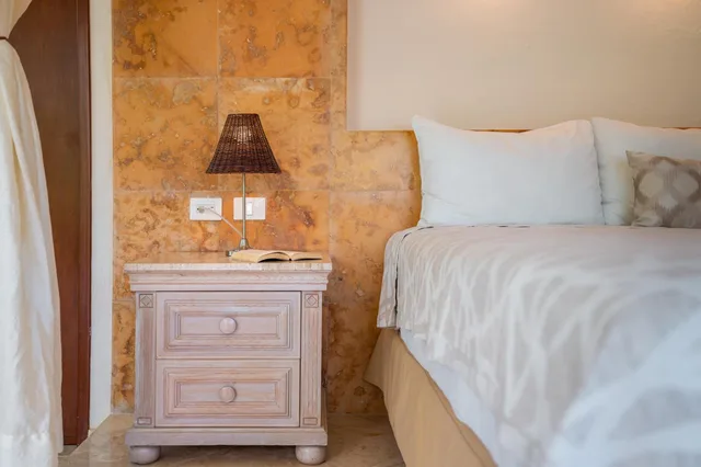 جناح جونيور، Villa Palmeras 3/4