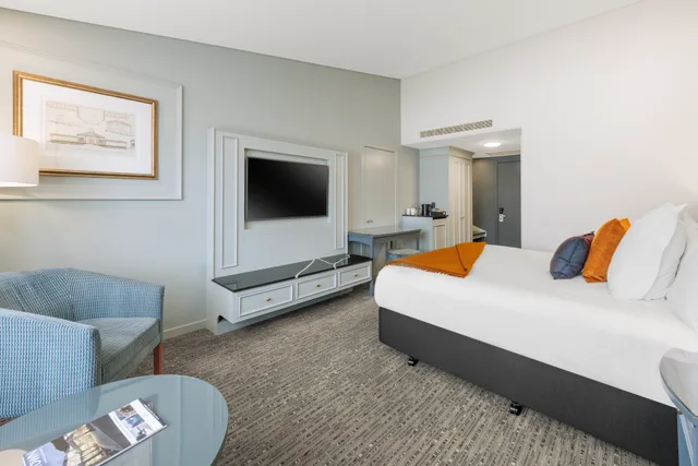 غرفة بسرير كينج لذوي الإعاقة، Millennium Hotel Queenstown 2/4