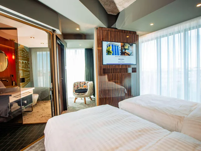 غرفة سوبيريور بسريرين منفصلين، Mercure Timisoara 1/4