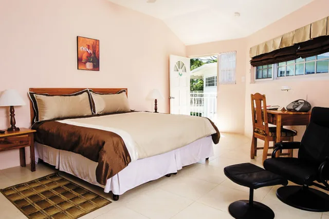 Garden Rooms، Rondel Village 2/4