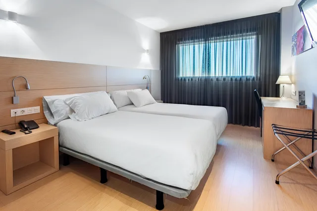 غرفة بسرير مزدوج أو سريرين منفصلين، Sercotel Hola Tafalla 2/8