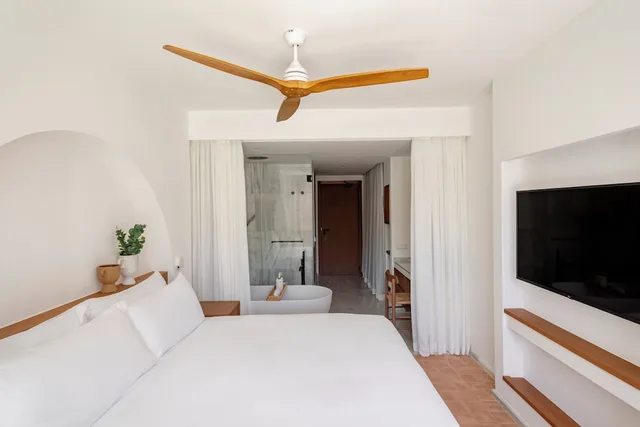 Supreme, Queen Bed, Sea View, Terrace، Villa Le Blanc Gran Melia Hotel 1/7