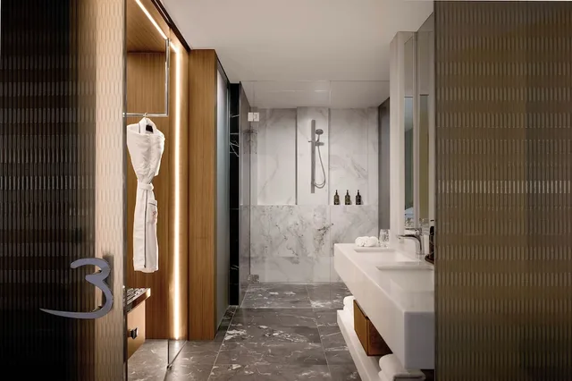 جناح بسرير كينج وسريرين منفصلين بإطلالة على النهر، Emporium Hotel South Bank 4/5