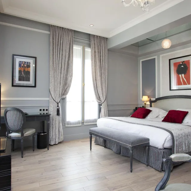 Prestige, Suite, Sofa, Maison Albar Hotel Paris Champs Elysees 4/10