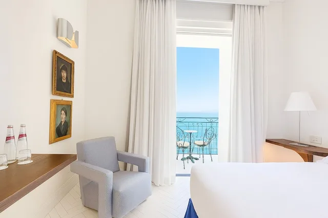 Junior Suite, 1 King and 1 Single Beds, Sea View, Grand Hotel Europa Palace 8/10