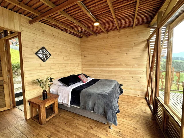 غرفة سوبيريور بسرير كوين، Neusa Hills Glamping 1/5