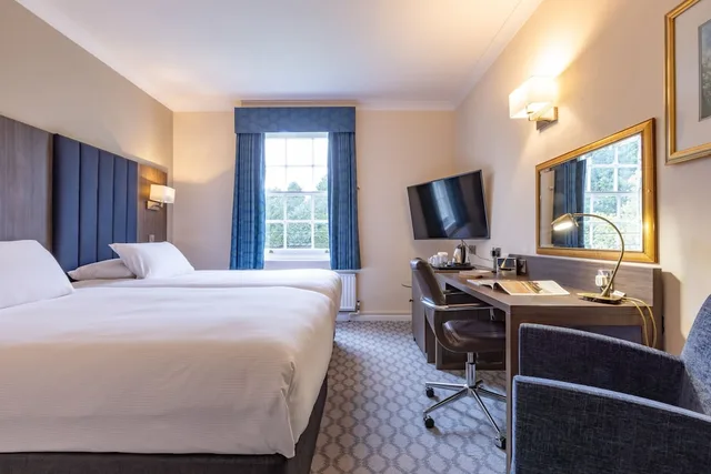 غرفة كلاسيكية بسريرين منفصلين، Avisford Park Hotel 7/10