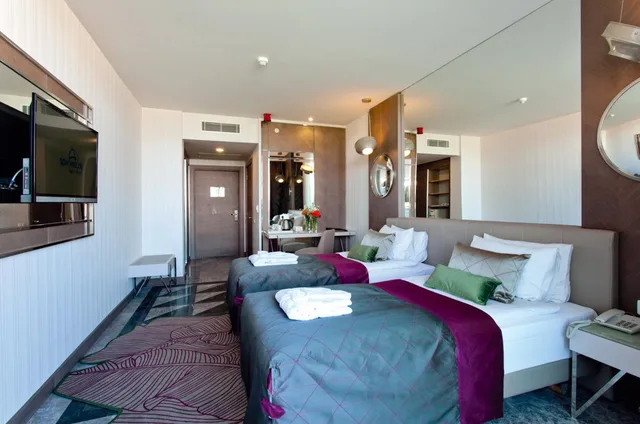 Room, Double or Twin Bed, Garden View, Side Star Elegance 4/9