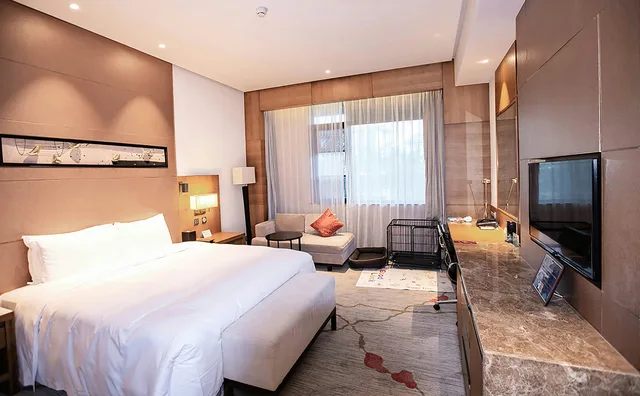 غرفة بسرير كينج يُسمح فيها بالحيوانات الأليفة، Doubletree By Hilton Jiaxing 4/5