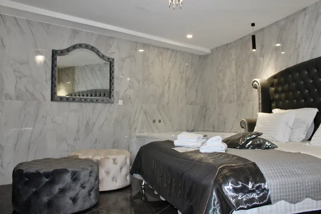 Lifestyle, Relaxation, Double Bed، Galeria Valeria Seaside Downtown - MAG Quaint & Elegant Boutique Hotels 3/7