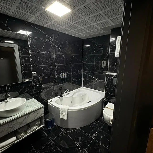 Suite, Royal Anka Hotel 8/10