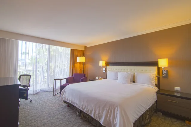 غرفة تنفيذية بسرير كينج، Lucerna Tijuana 8/10