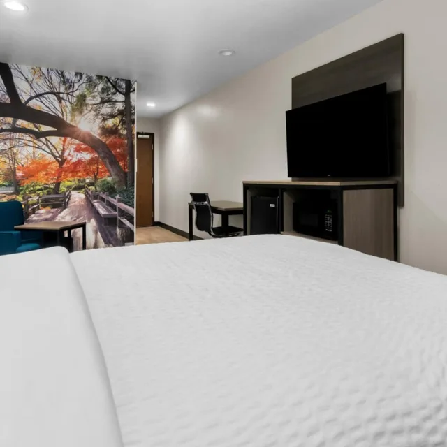 غرفة بسرير مزدوج، Clarion Pointe Fort Worth East - Arlington 3/4